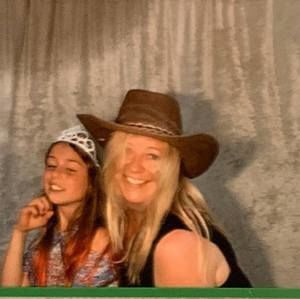 Meet your Posher, Yvonna